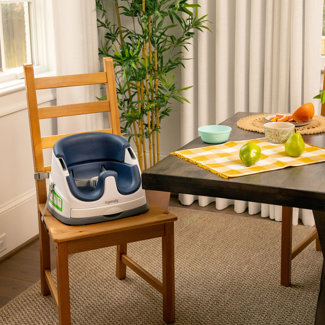 Silla de comer para bebe con alzador y booster 2 en 1 Ingenuity