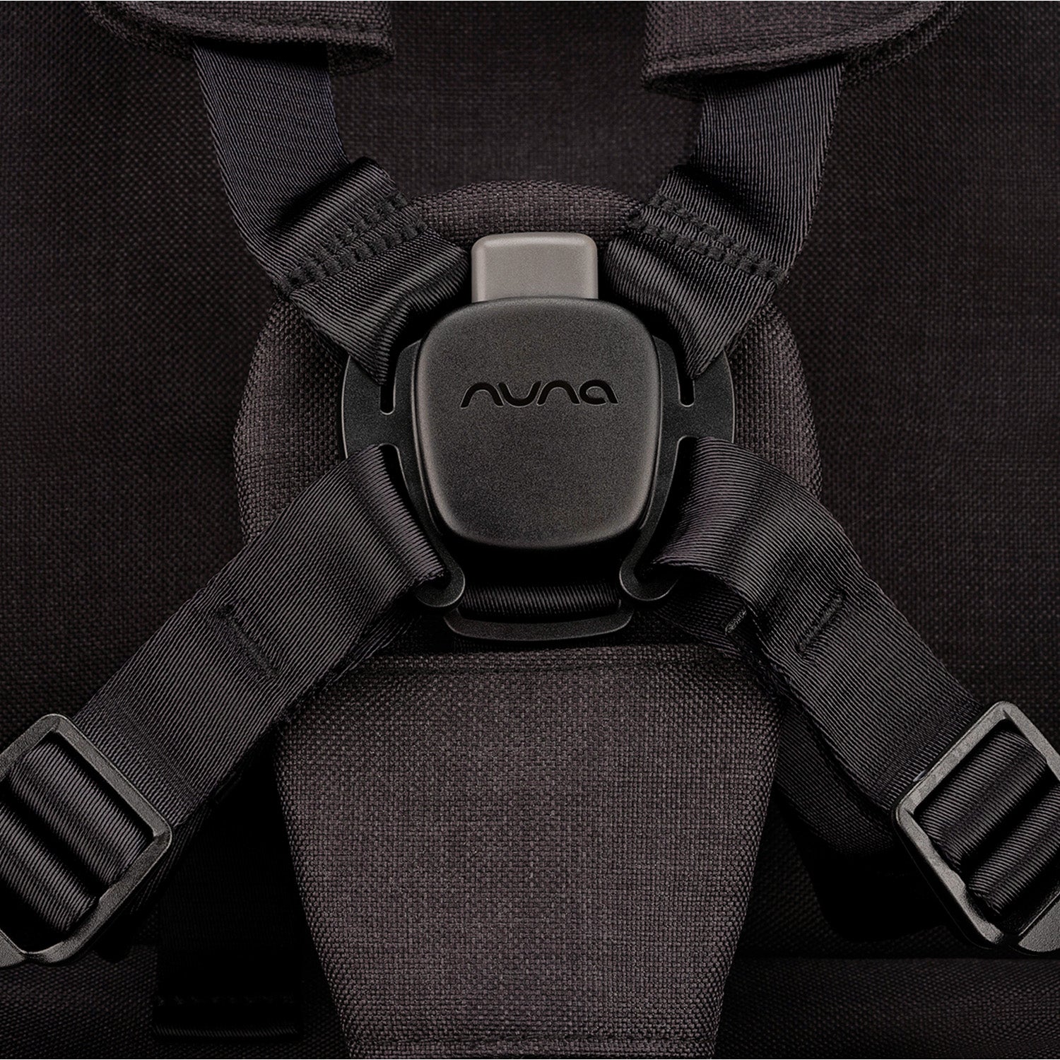 COCHE COMPACTO BEBE NUNA TRVL CAVIAR 