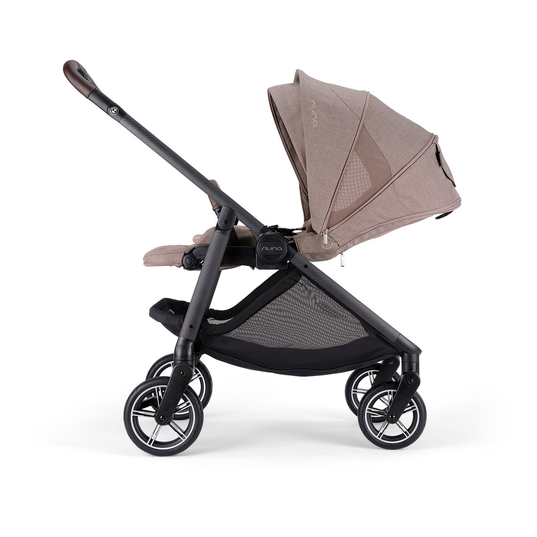Coche bebe tipo compacto nuna swiv 