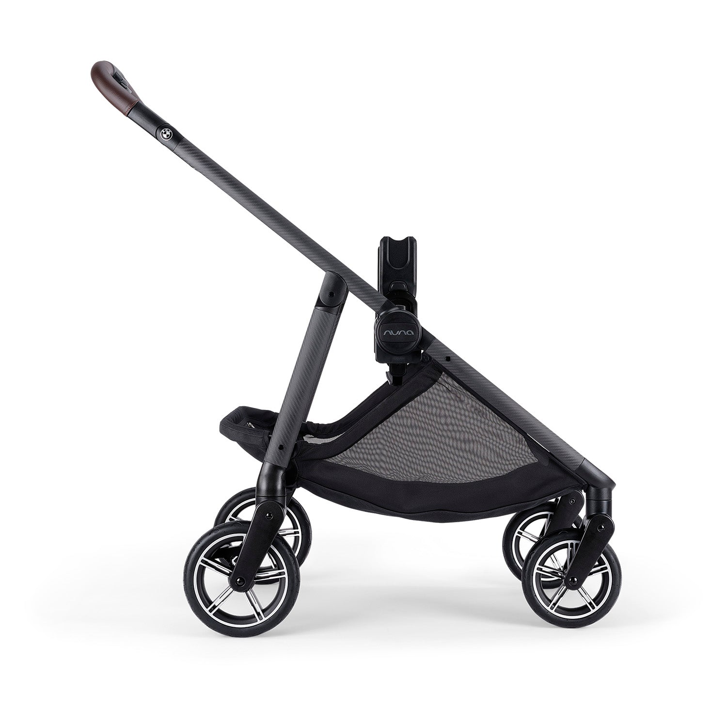 Coche bebe tipo compacto nuna swiv 