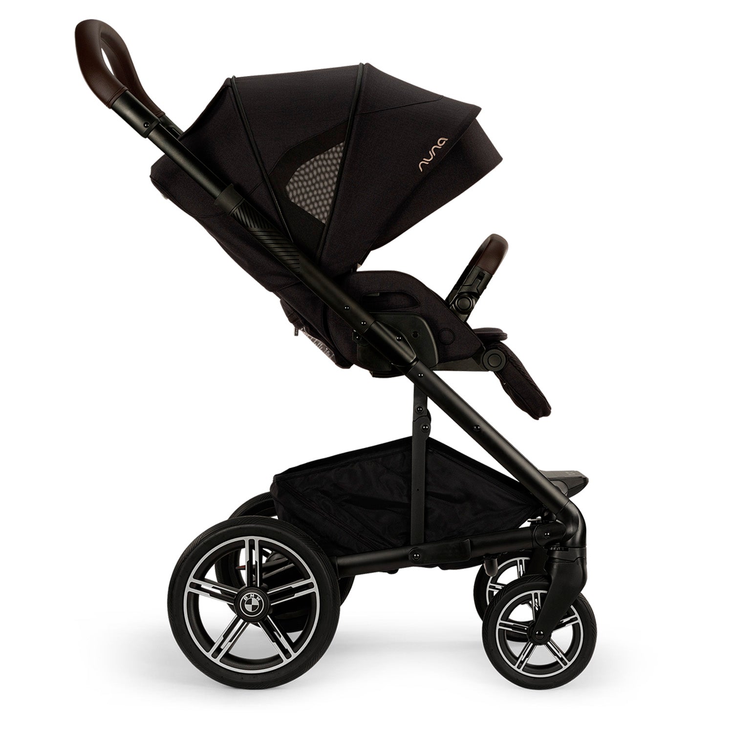 coche de bebe nuna mixx next versión BMW