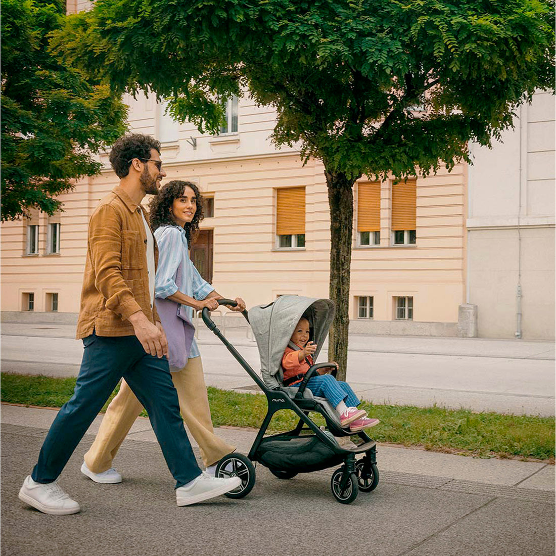 Coche Para Bebé Compacto Nuna Triv Next Versión BMW