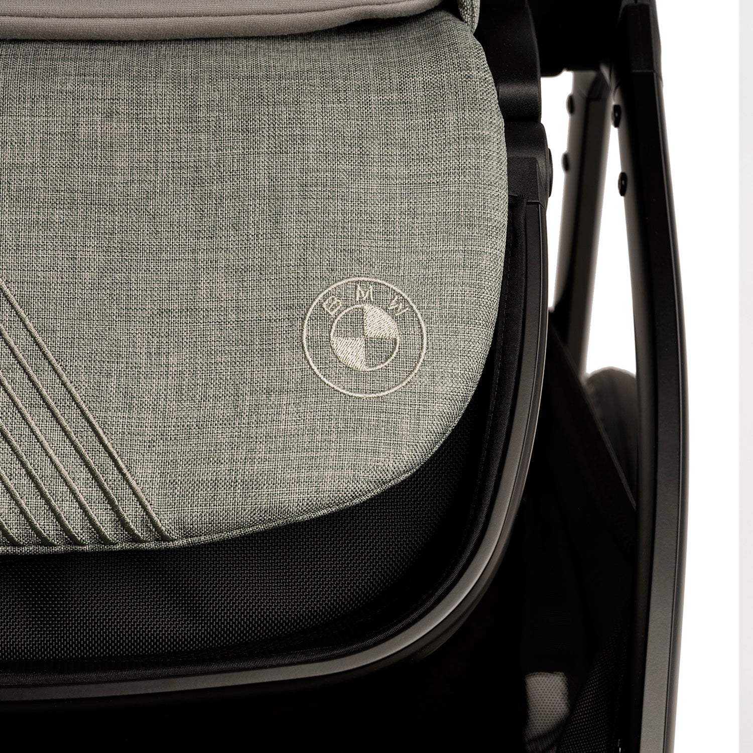 coche de bebe ultracompacto nuna TRIV next BMW