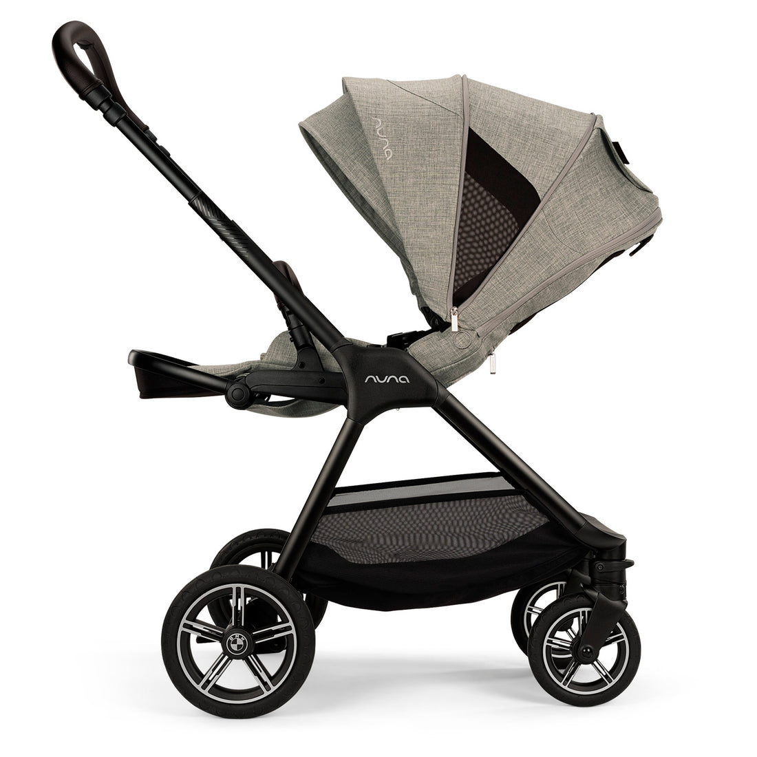 coche de bebe ultracompacto nuna TRIV next BMW