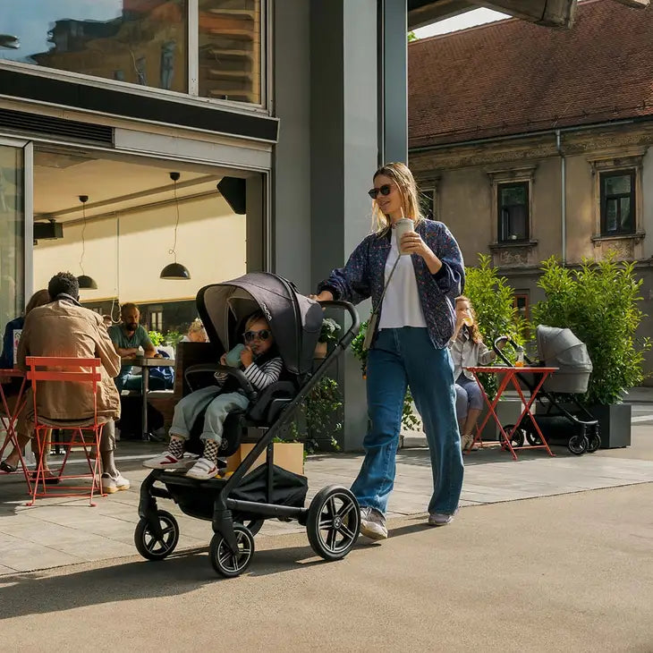 Coche Para Bebe Nuna Mixx Versión BMW