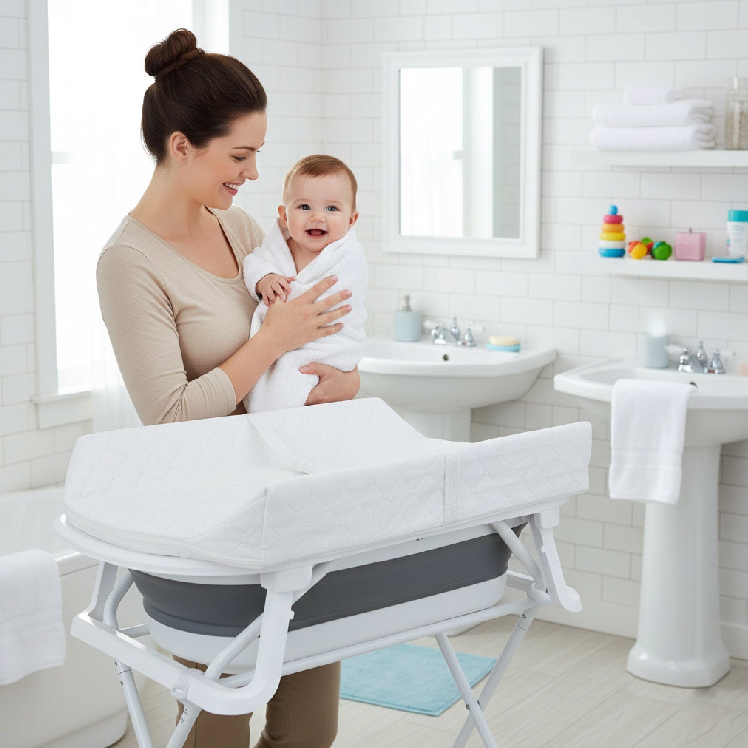 Tina de baño para bebe con cambiador priori stand changer 